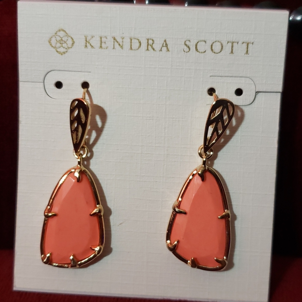 Kendra Scott Coral 14K Plated Gold Earrlngs NWC
